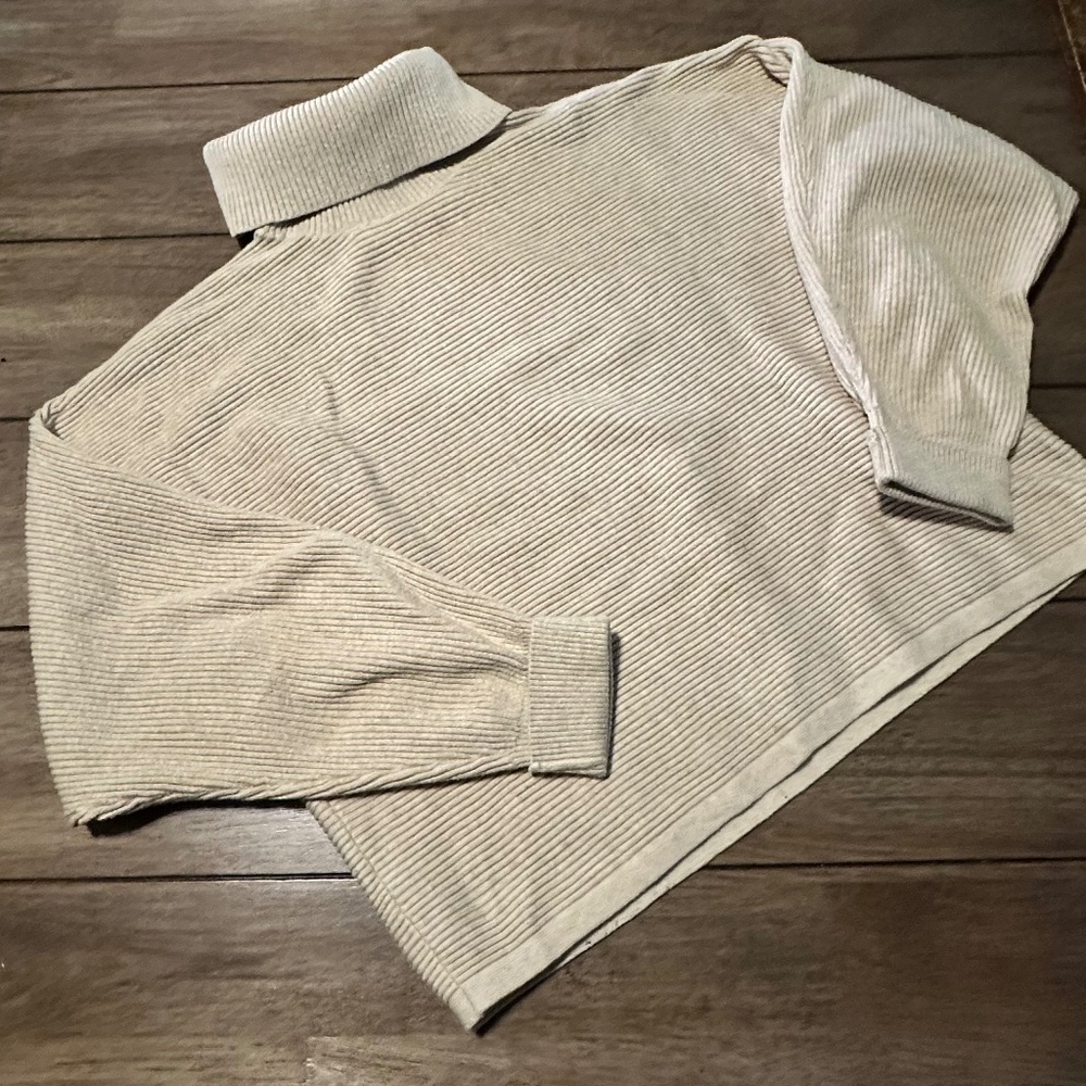 Old Navy Tan Soft Turtleneck Ribbed Sweater Cozy Knit Size Medium
